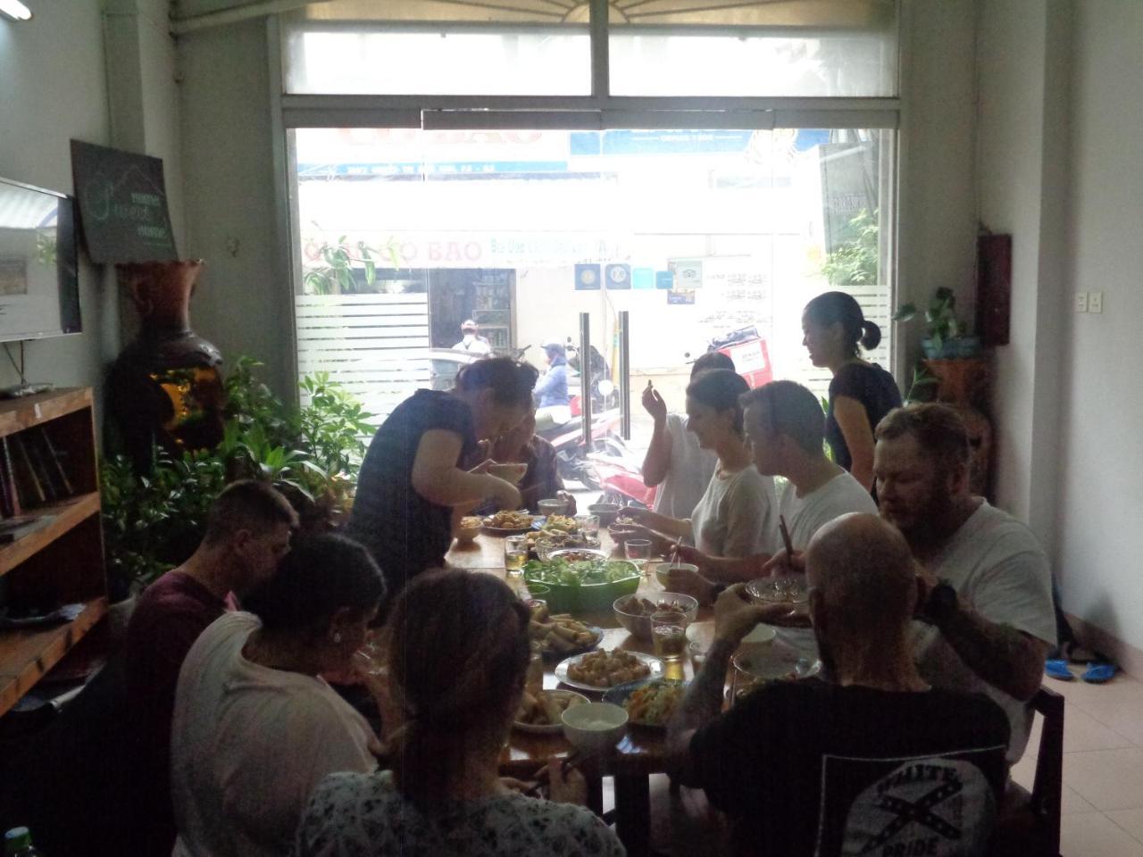 Ms Yang Homestay 2 - Home Cook โฮจิมินห์ซิตี้ ภายนอก รูปภาพ